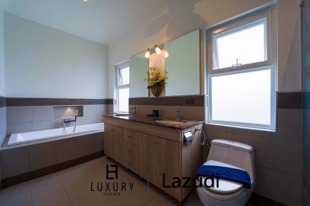 500 平方米 3 床 2 洗澡 别墅 对于 租