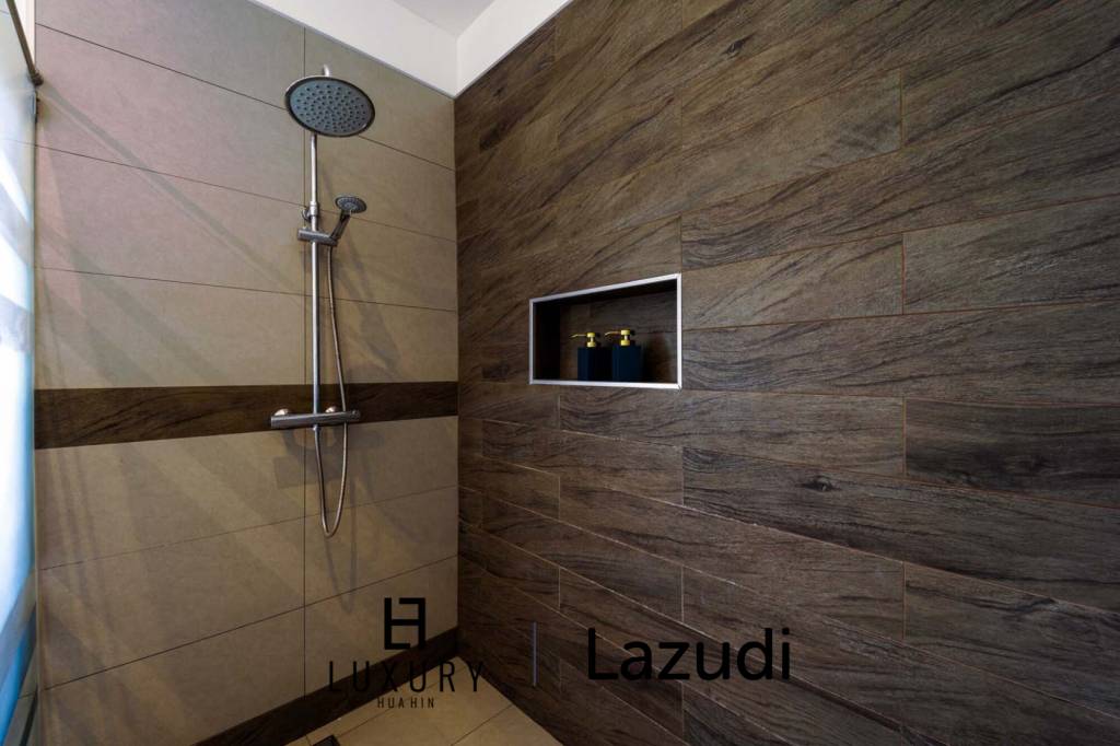 500 平方米 3 床 2 洗澡 别墅 对于 租