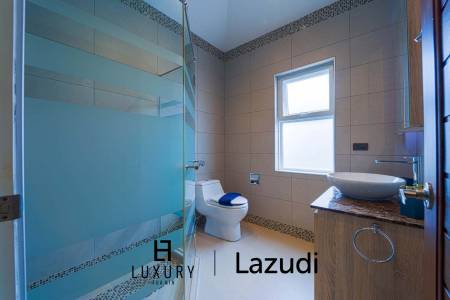 500 平方米 3 床 2 洗澡 别墅 对于 租