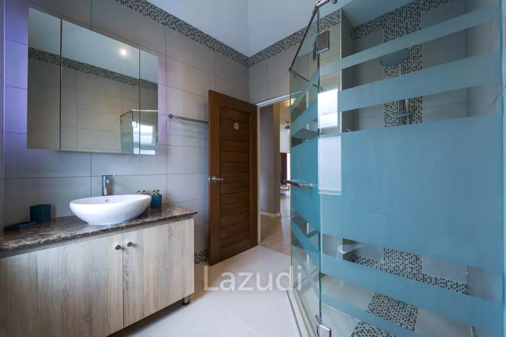 3 Bedroom Pool Villa (MR54)