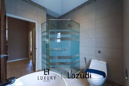 500 平方米 3 床 2 洗澡 别墅 对于 租