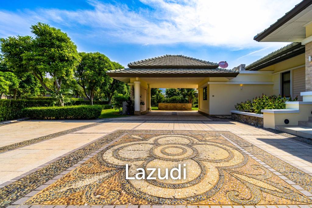 Luxury Mansion On Golf Course (BMG5)