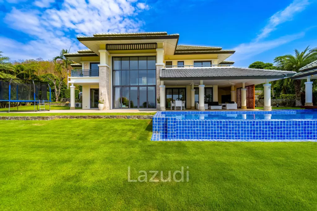 Luxury Mansion On Golf Course (BMG5)