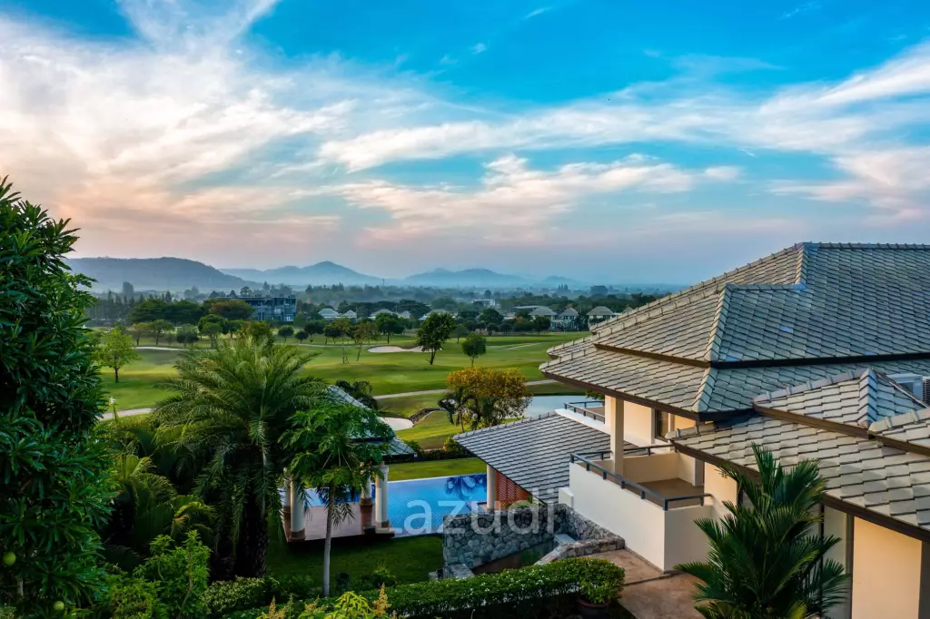 Luxury Mansion On Golf Course (BMG5)