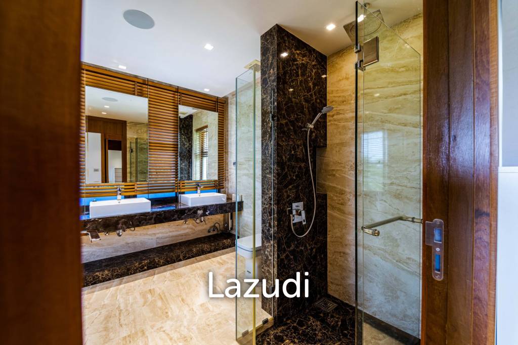 Luxury Mansion On Golf Course (BMG5)