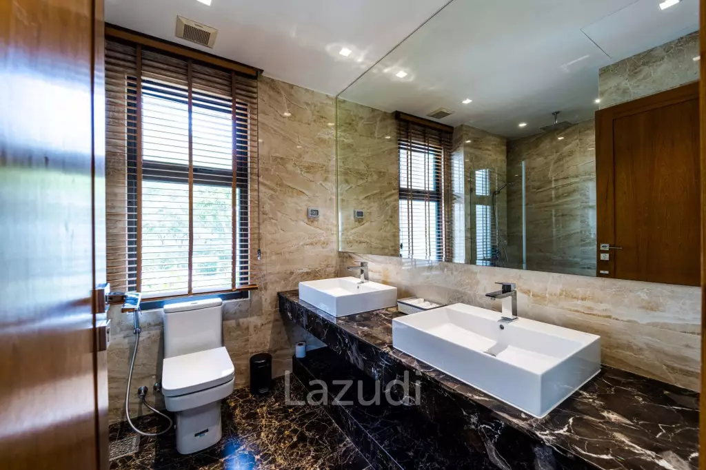 Luxury Mansion On Golf Course (BMG5)