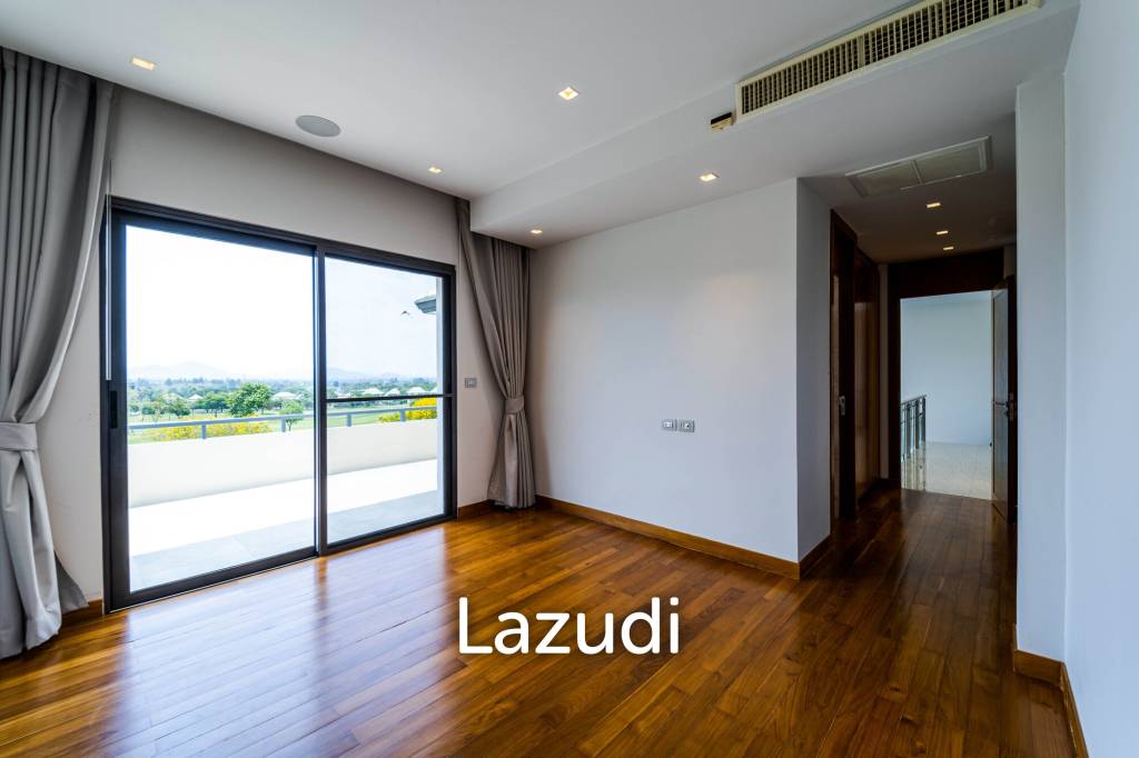 Luxury Mansion On Golf Course (BMG5)