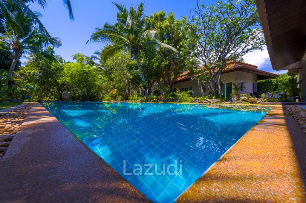 6 Bedroom Luxury Villa on Golf Course (PH125)