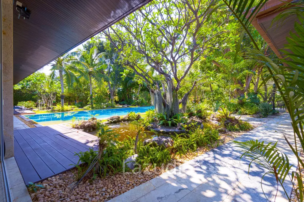 6 Bedroom Luxury Villa on Golf Course (PH125)