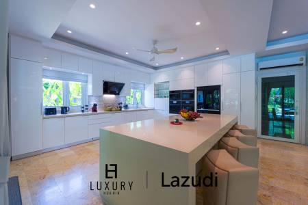 1,650 qm 6 Bett 7 Bad Villa Für Miete