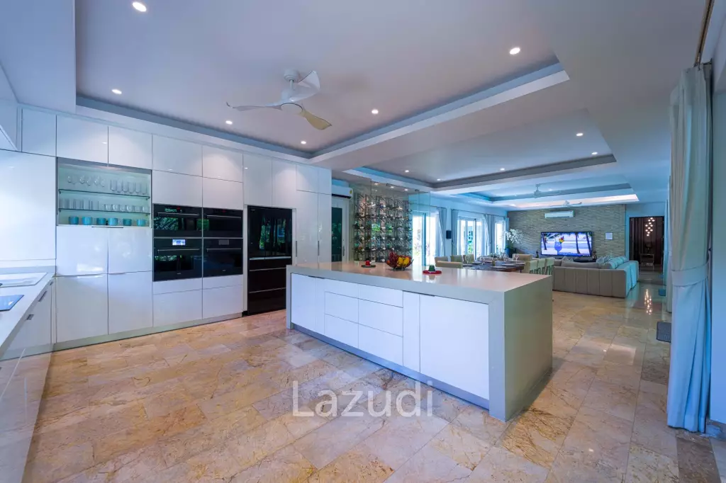 6 Bedroom Luxury Villa on Golf Course (PH125)
