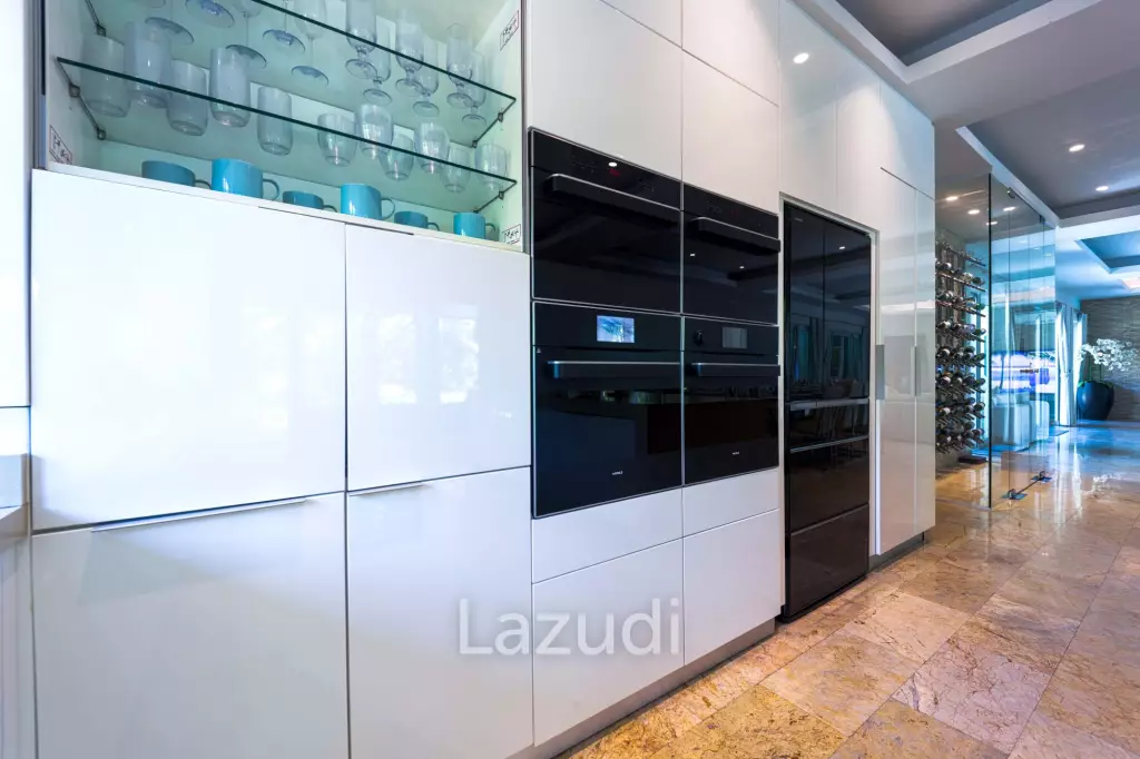 6 Bedroom Luxury Villa on Golf Course (PH125)