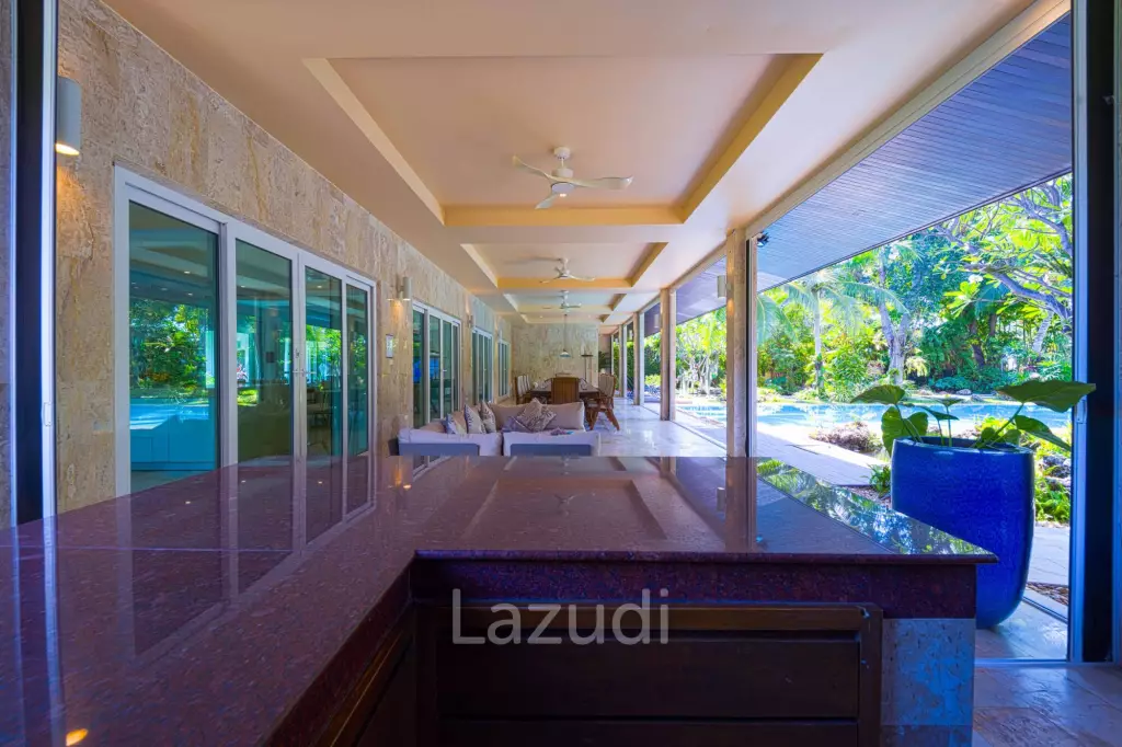 6 Bedroom Luxury Villa on Golf Course (PH125)