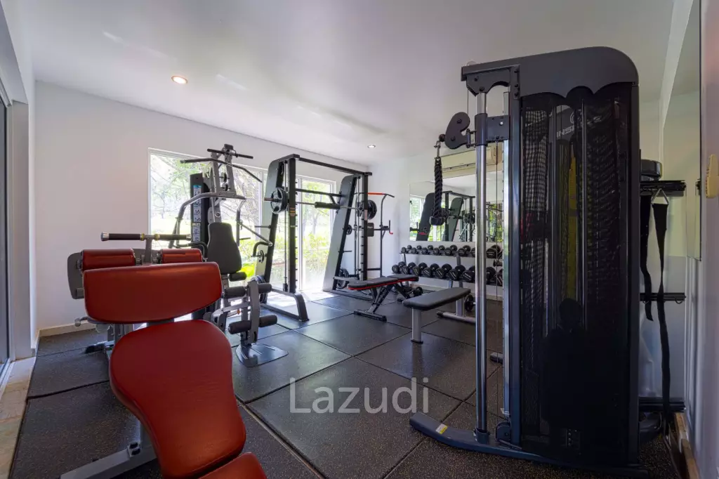 6 Bedroom Luxury Villa on Golf Course (PH125)