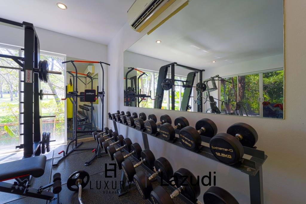 1,650 qm 6 Bett 7 Bad Villa Für Miete