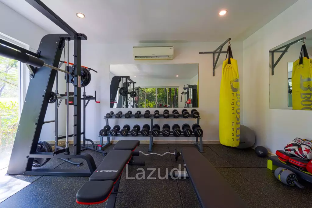 6 Bedroom Luxury Villa on Golf Course (PH125)