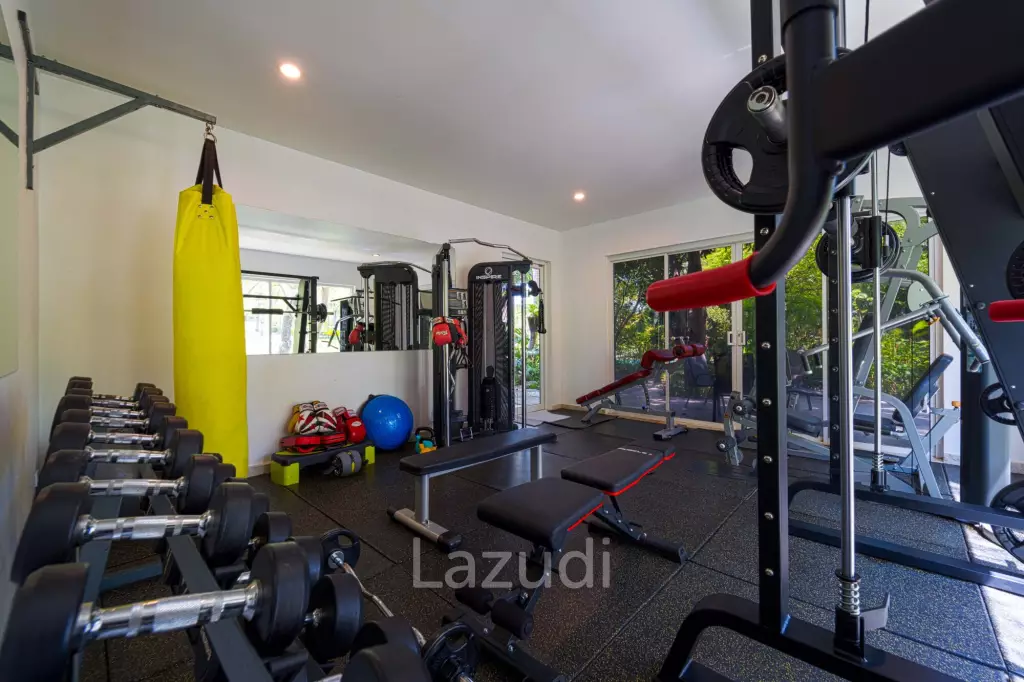 6 Bedroom Luxury Villa on Golf Course (PH125)