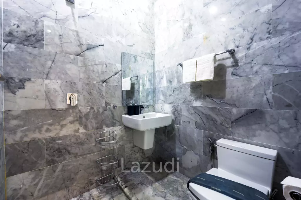6 Bedroom Luxury Villa on Golf Course (PH125)