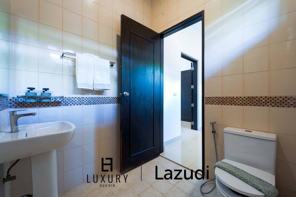 1,650 qm 6 Bett 7 Bad Villa Für Miete