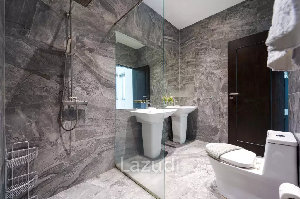 6 Bedroom Luxury Villa on Golf Course (PH125)