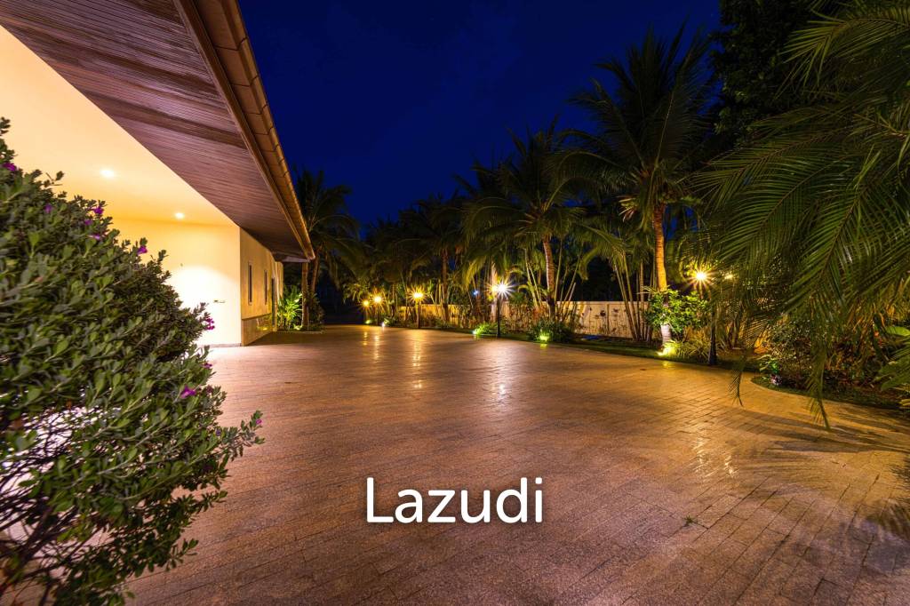 6 Bedroom Luxury Villa on Golf Course (PH125)