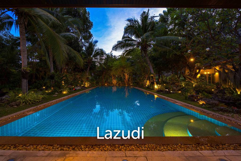 6 Bedroom Luxury Villa on Golf Course (PH125)