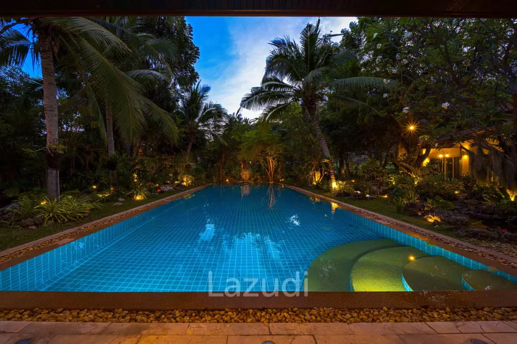6 Bedroom Luxury Villa on Golf Course (PH125)