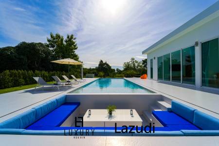 12,550 平方米 4 床 5 洗澡 别墅 对于 租