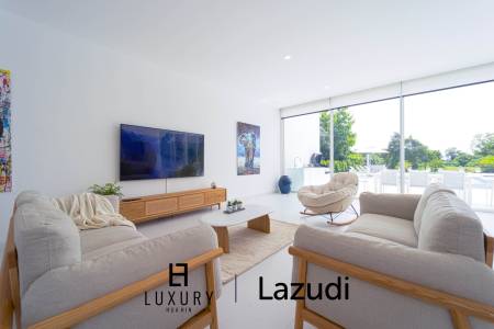 12,550 平方米 4 床 5 洗澡 别墅 对于 租