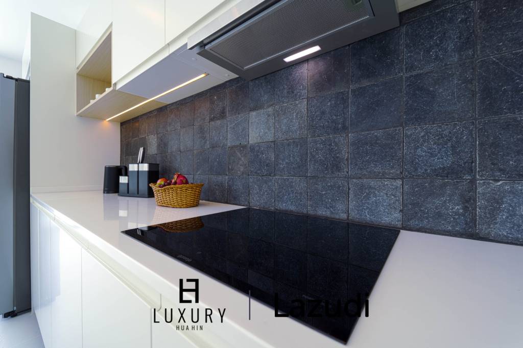 12,550 平方米 4 床 5 洗澡 别墅 对于 租