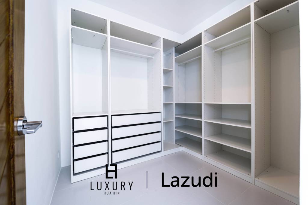 12,550 平方米 4 床 5 洗澡 别墅 对于 租