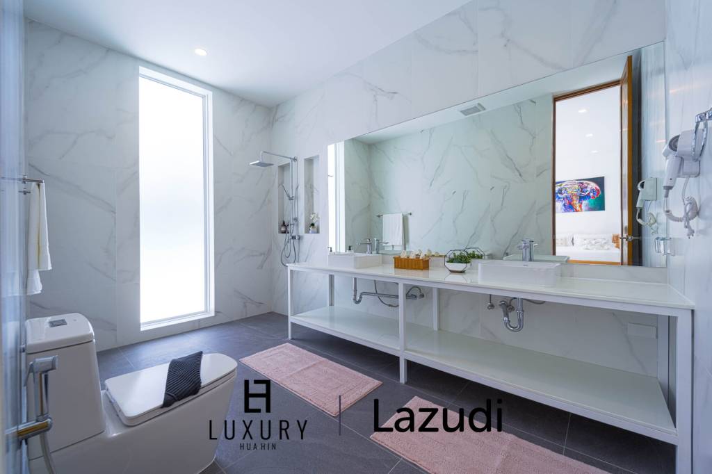 12,550 平方米 4 床 5 洗澡 别墅 对于 租