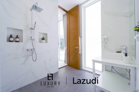 12,550 平方米 4 床 5 洗澡 别墅 对于 租