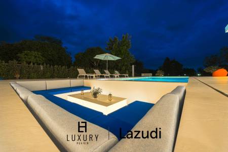 12,550 平方米 4 床 5 洗澡 别墅 对于 租