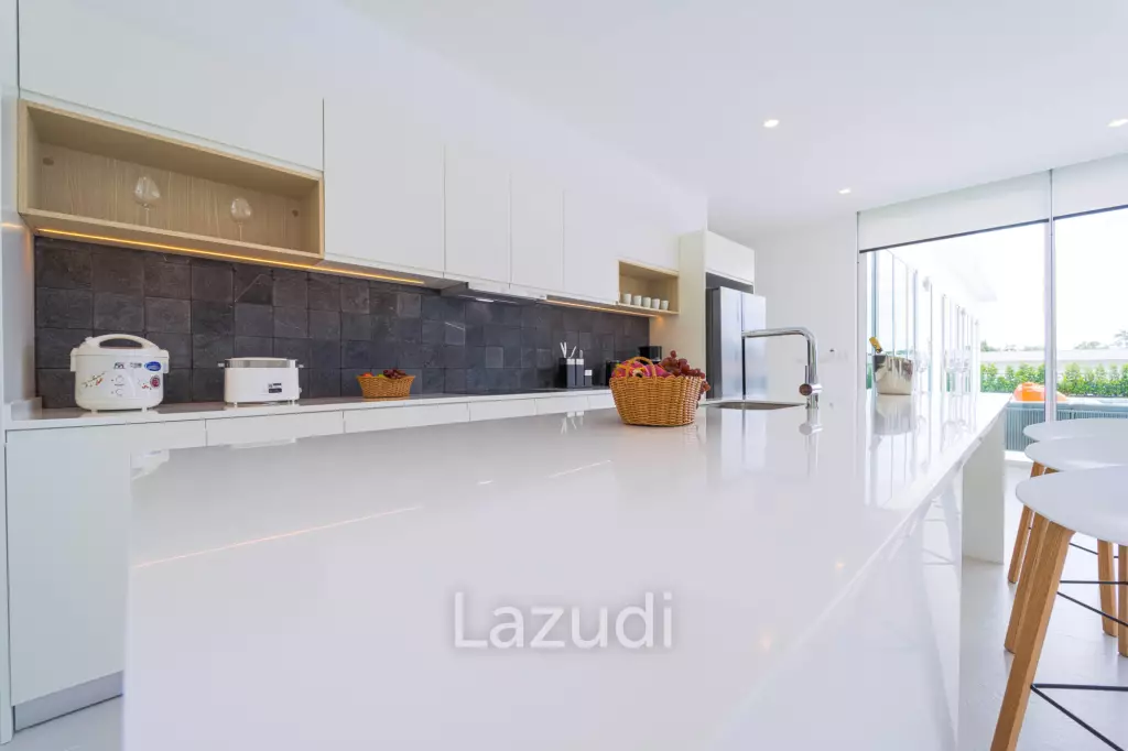 Modern Villa at Palm Hills Golf Club (PH4B)