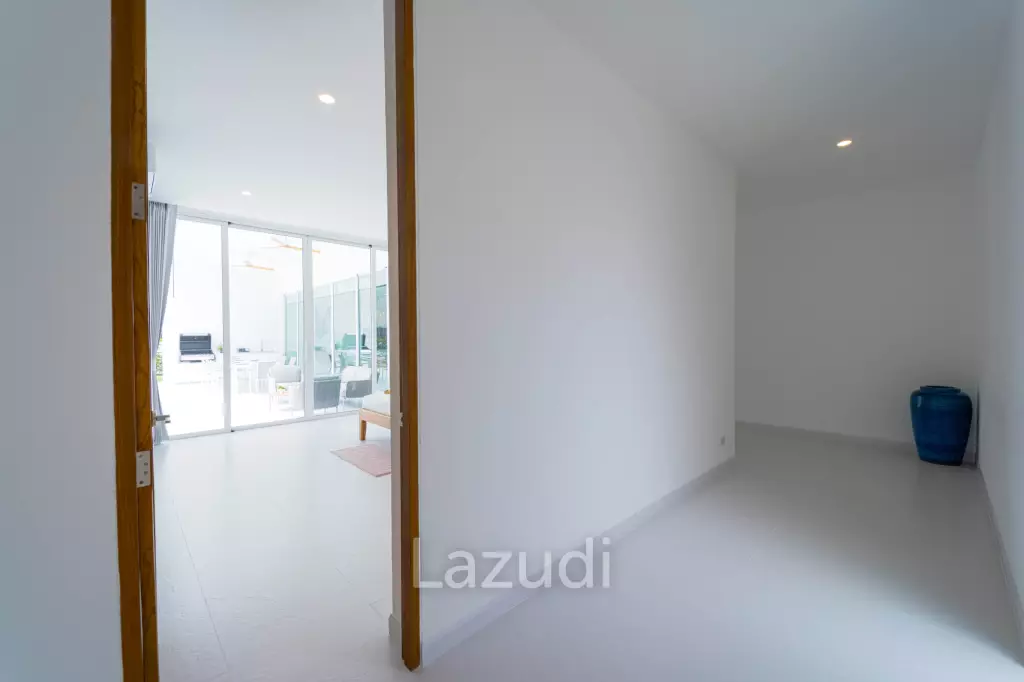 Modern Villa at Palm Hills Golf Club (PH4B)