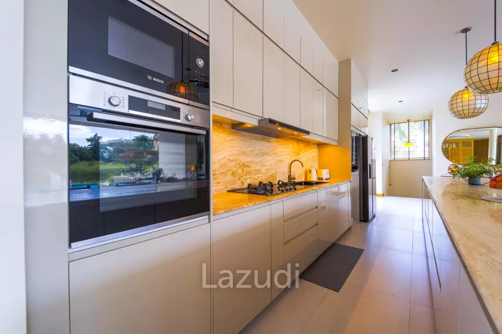 วิลล่าสุดหรู 6 ห้องนอน ในสนามกอล์ฟ (PH6)