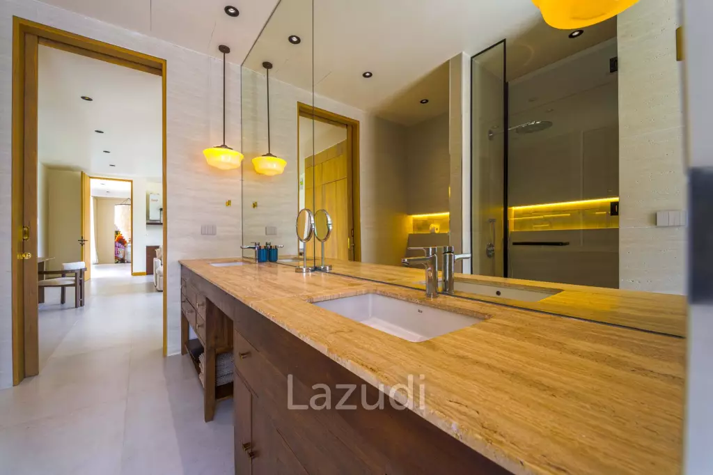 วิลล่าสุดหรู 6 ห้องนอน ในสนามกอล์ฟ (PH6)