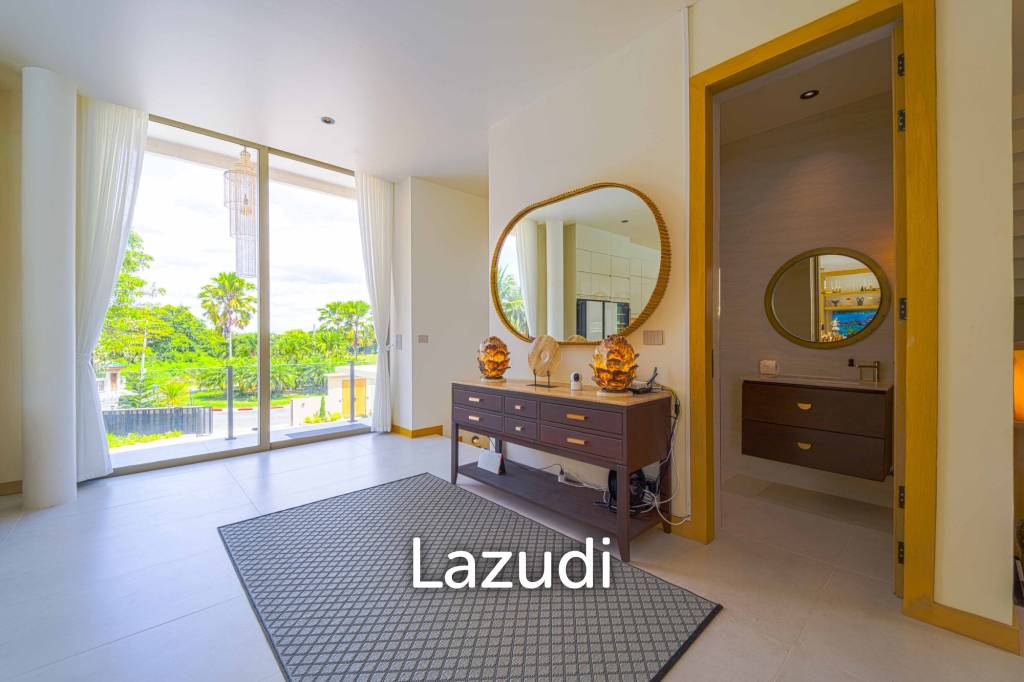 วิลล่าสุดหรู 6 ห้องนอน ในสนามกอล์ฟ (PH6)
