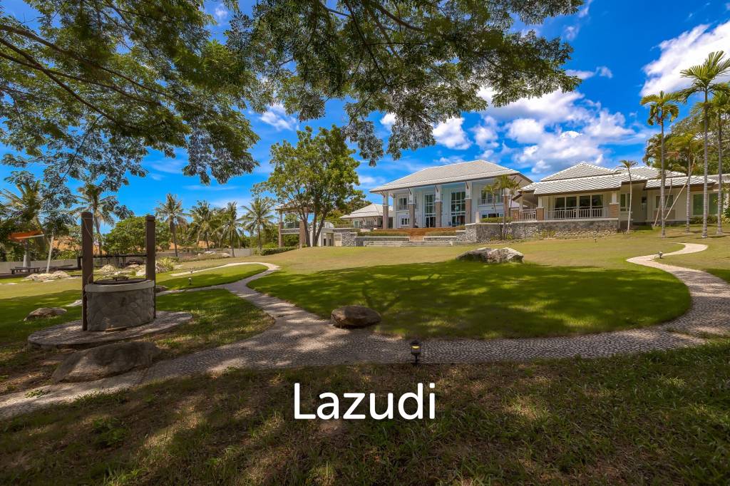 7 Bedrooms Mansion on The Golf Course! (JB2)