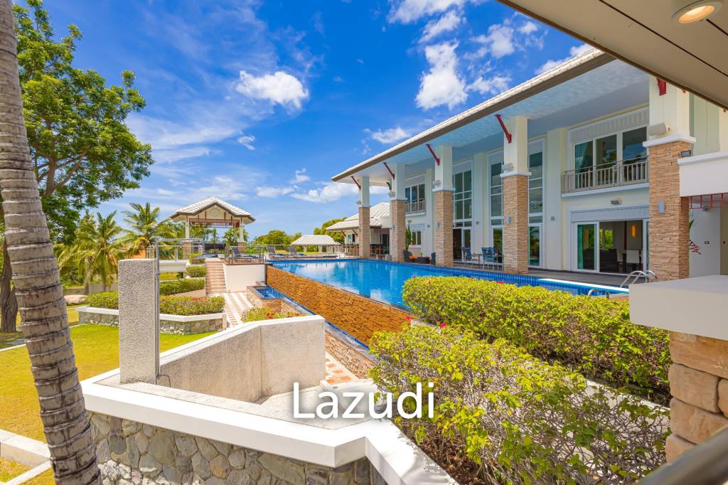 7 Bedrooms Mansion on The Golf Course! (JB2)