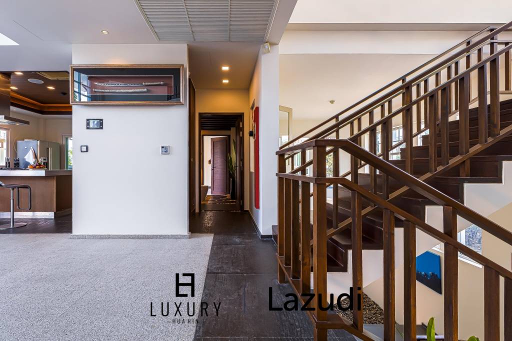 4,800 平方米 7 床 8 洗澡 别墅 对于 租