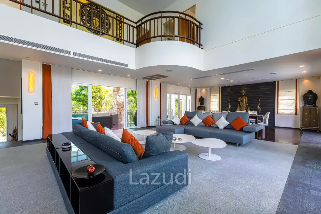 7 Bedrooms Mansion on The Golf Course! (JB2)