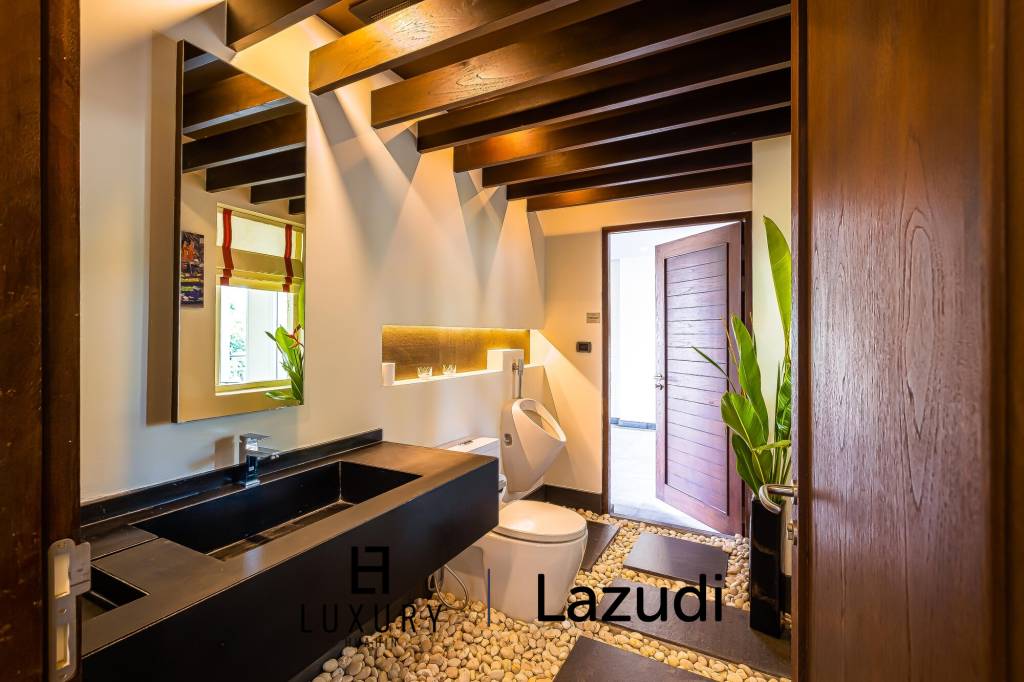 4,800 平方米 7 床 8 洗澡 别墅 对于 租