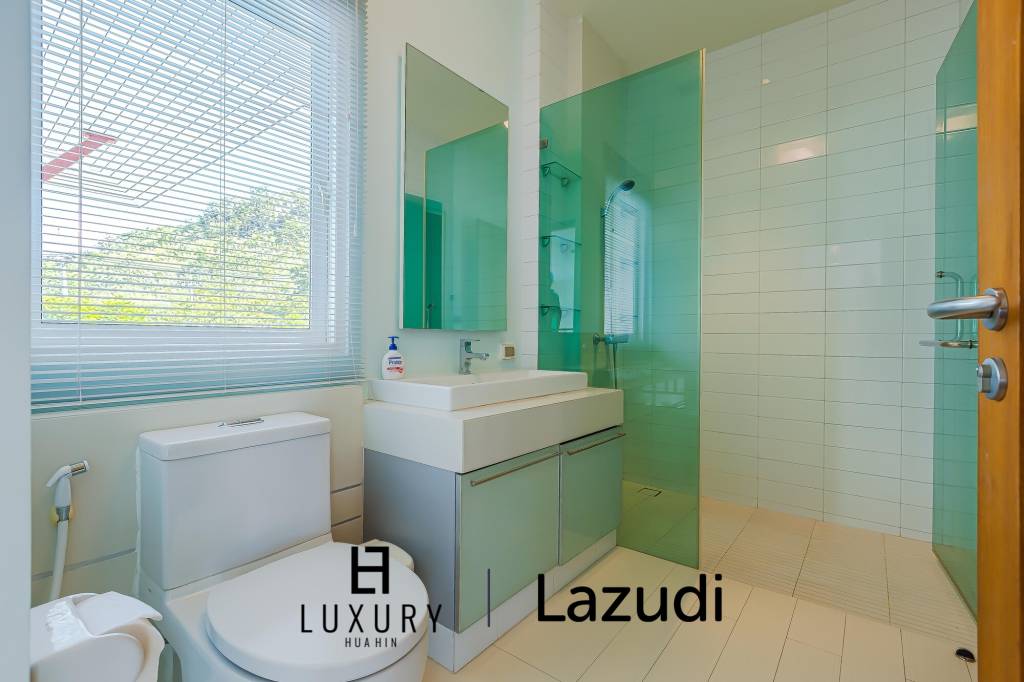 4,800 平方米 7 床 8 洗澡 别墅 对于 租