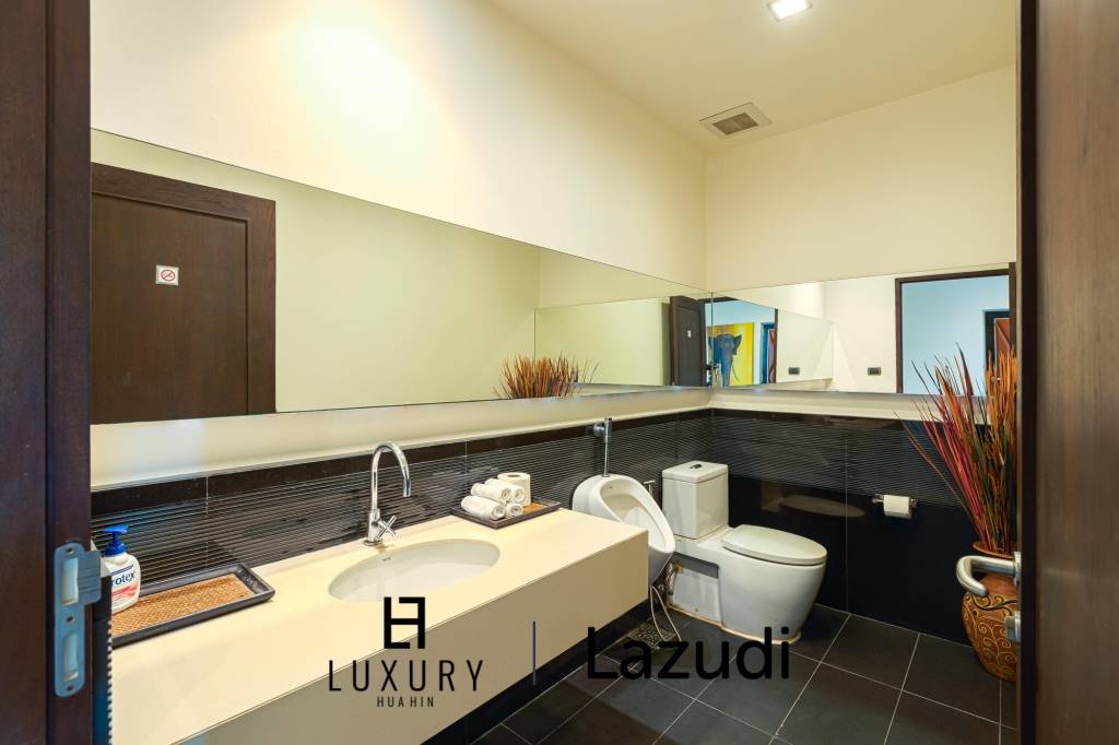 4,800 平方米 7 床 8 洗澡 别墅 对于 租