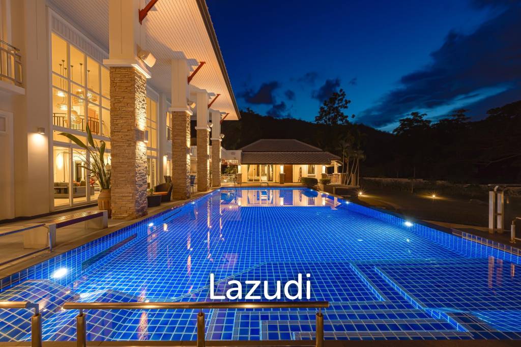 7 Bedrooms Mansion on The Golf Course! (JB2)