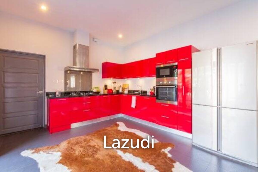 734 Sqm 3 Bed 4 Bath Villa For Sale