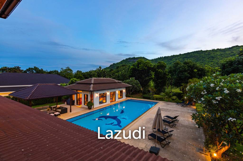Large 6 Bed Luxury Villa on the Golf Course (PHJ)