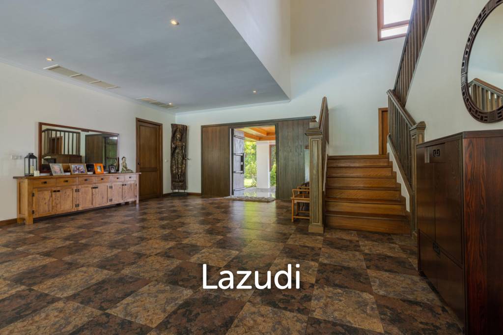 Large 6 Bed Luxury Villa on the Golf Course (PHJ)